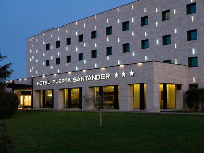 Hotel Puerta Santander